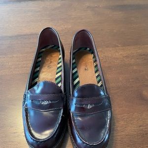 Speery Burgundy penny loafers with Speery coin Size 7